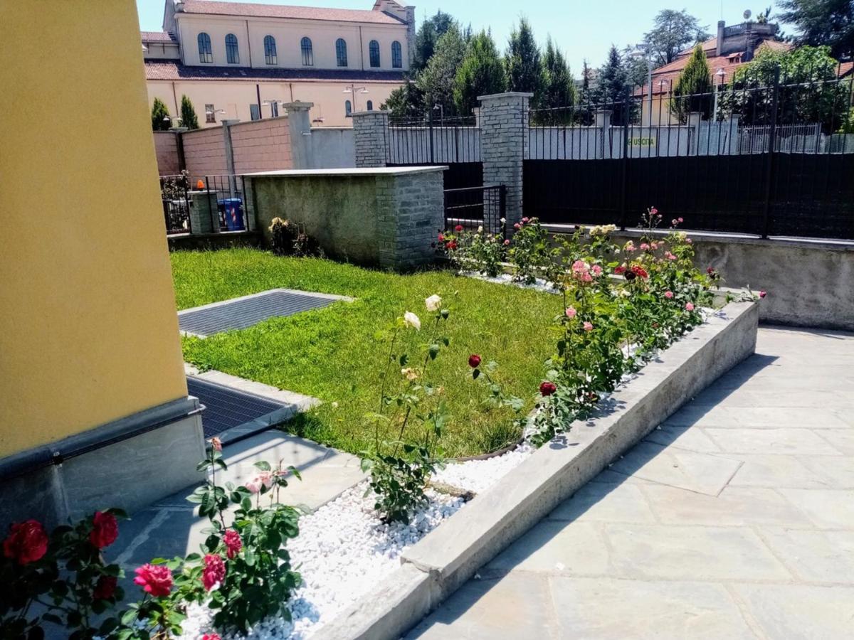 Residenza Martignoni Ex Antica Oasi Francescana Varese Exterior foto